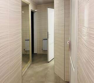 Мини-отель Эмона Тольятти Двухместный номер с 2 отдельными кроватями и общей ванной комнатой на этаже-13